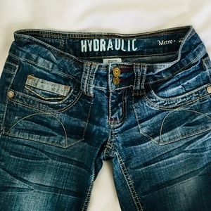 Hydraulic - Low rise, boot flare